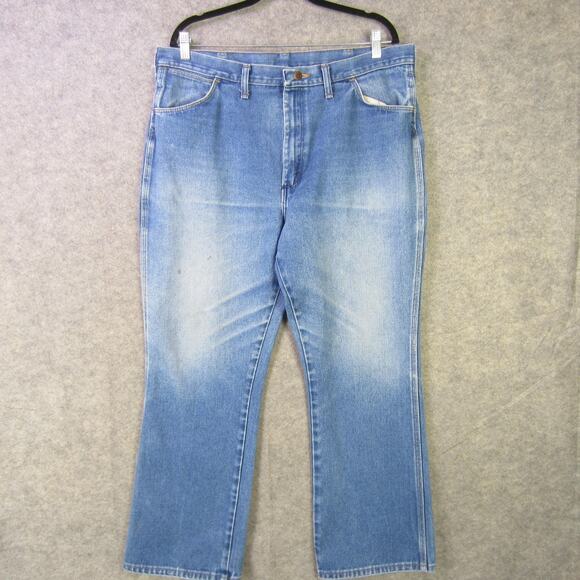 Wrangler Jeans Mens 40x30 Blue Precedent Denim Straight Leg Stonewash Classic - Picture 1 of 11
